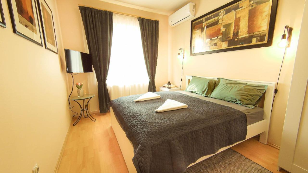 Notafa Vendeghaz Eger Hotel Bagian luar foto